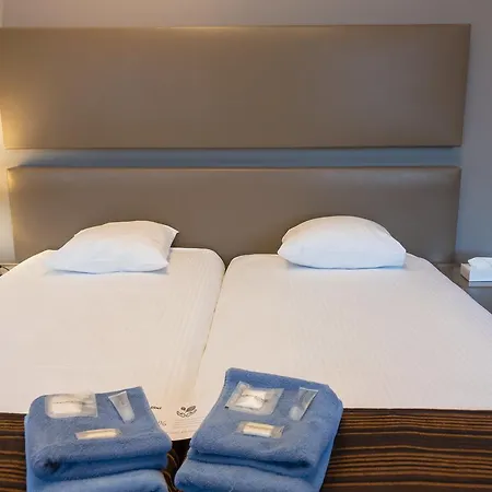 Escale Hotel